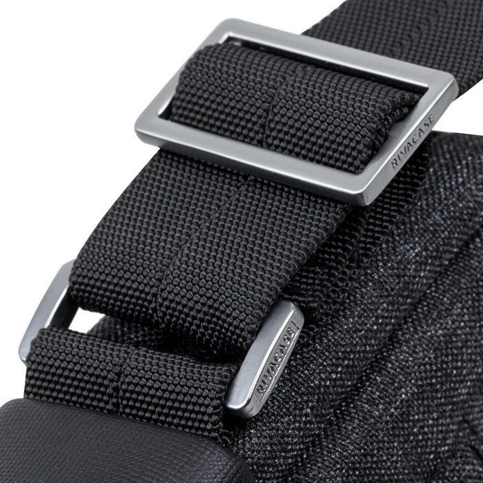 EAN 4260403579176 - Rivacase 8811 27,9 cm (11") Bandolera Negro imagen 16