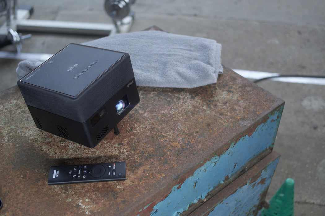 EAN 8715946688787 - Epson EF-12 imagen 20