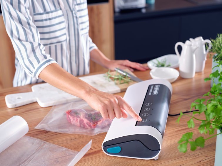 EAN 4006501032355 - Leifheit Vacu Power 300 sellador al vacío 750 mbar Negro, Turquesa, Blanco imagen 8