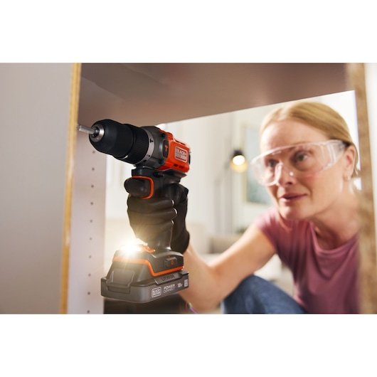 EAN 5035048833414 - Black & Decker BCD383D1XK-QW taladro Naranja imagen 5