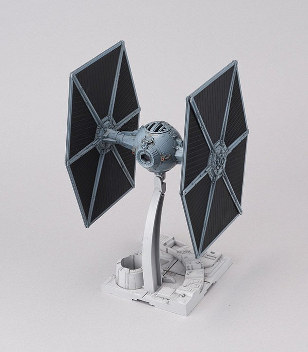 EAN 4009803012018 - Bandai TIE Fighter Maqueta de transbordador Kit de montaje 1:72 imagen 4