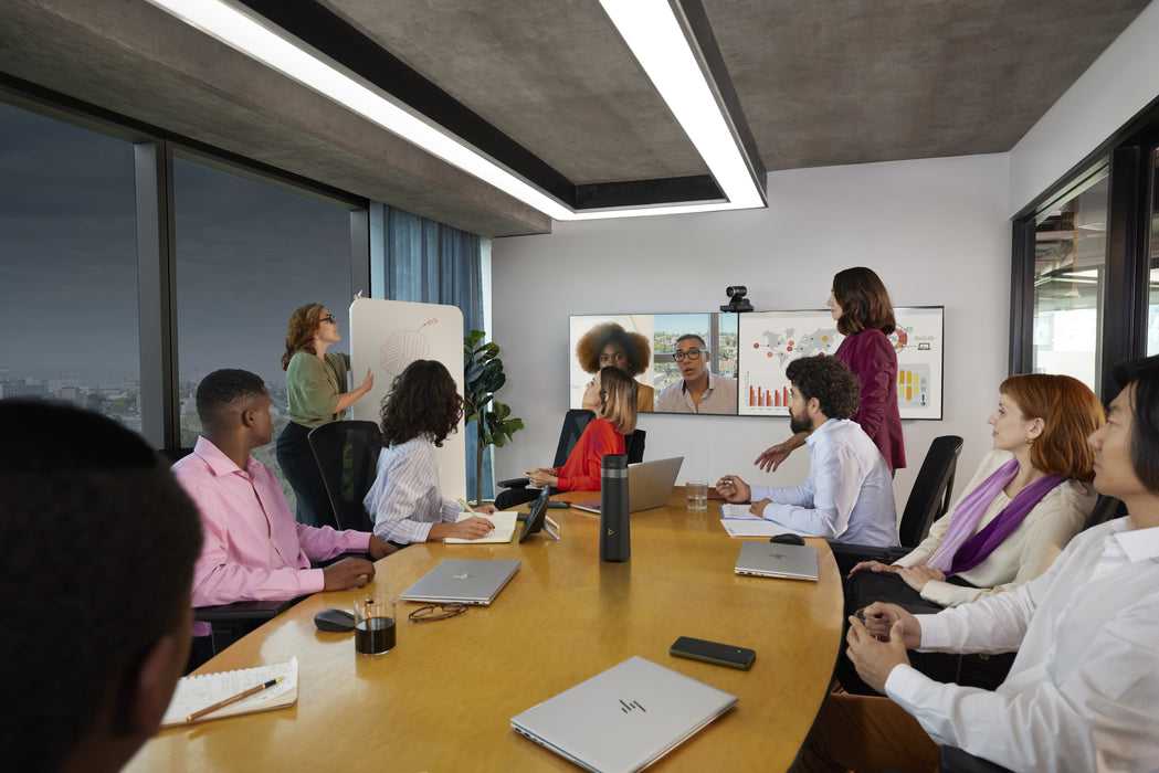 EAN 0196548864997 - HP 715 Rechargeable Multi-Device Mouse ratón Oficina Ambidextro RF Wireless + Bluetooth 3000 DPI imagen 9