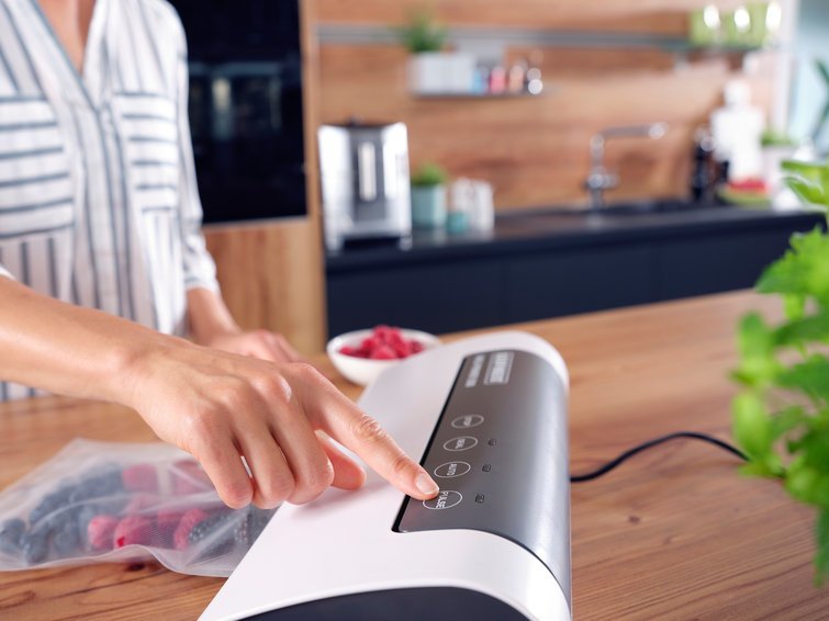 EAN 4006501032355 - Leifheit Vacu Power 300 sellador al vacío 750 mbar Negro, Turquesa, Blanco imagen 20