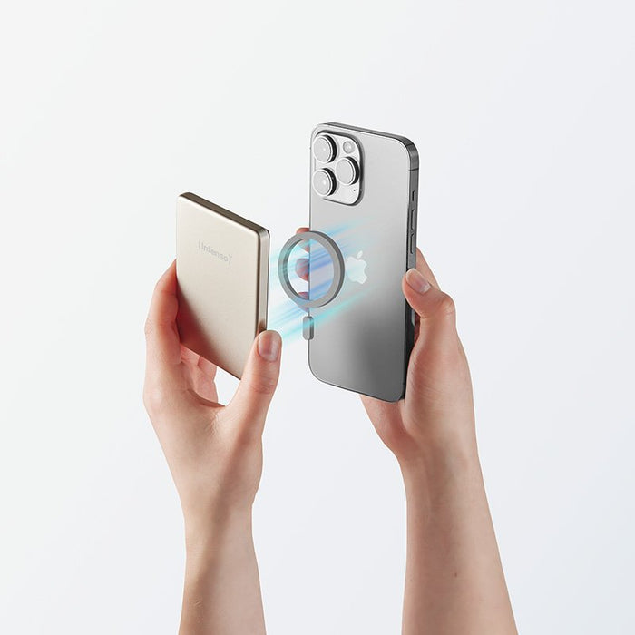 EAN 4034303036219 - Intenso MW10000 Polímero de litio Cargador inalámbrico imagen 4