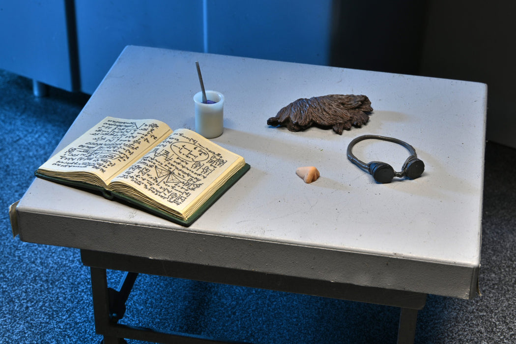 EAN 0634482048184 - NECA Ultimate Invisible Man imagen 18