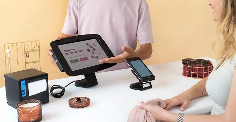 EAN 0819472028746 - Compulocks 111B209IPDSB soporte de seguridad para tabletas 27,7 cm (10.9") Negro imagen 13