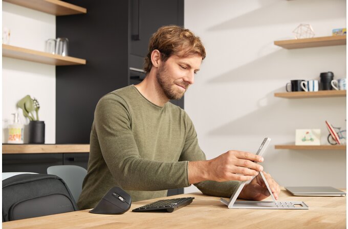 EAN 0085896603917 - Kensington K60391WW maletines para portátil 35,6 cm (14") Mochila Negro imagen 9