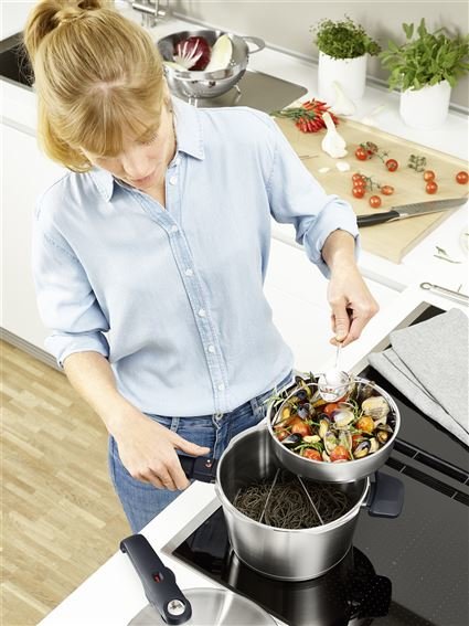 EAN 4009209379784 - Fissler Vitavit Premium 6 L Acero inoxidable imagen 13