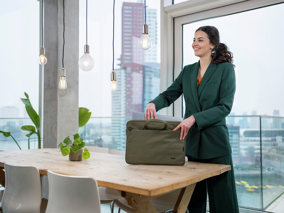 EAN 8713439244502 - Trust Bologna 40,6 cm (16") Maletín Verde imagen 9