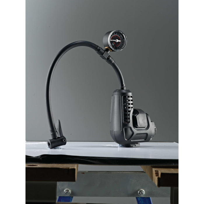 EAN 5035048494967 - Black & Decker MT218K-QW multiherramienta oscilante Negro, Naranja 8500 OPM imagen 14