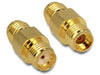 EAN 4043619884780 - DeLOCK 88478 cambiador de género para cable SMA Oro imagen 2