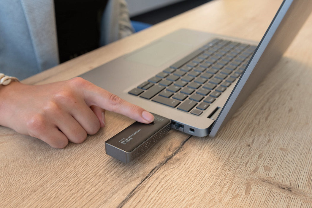 EAN 4016032478799 - Digitus DS-55320 extensor audio/video Transmisor de señales AV Negro imagen 3