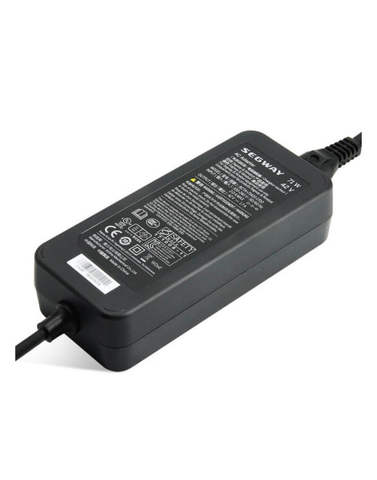 EAN 8719324556507 - Ninebot by Segway Kickscooter Charger adaptador e inversor de corriente Interior 71 W Negro imagen 3