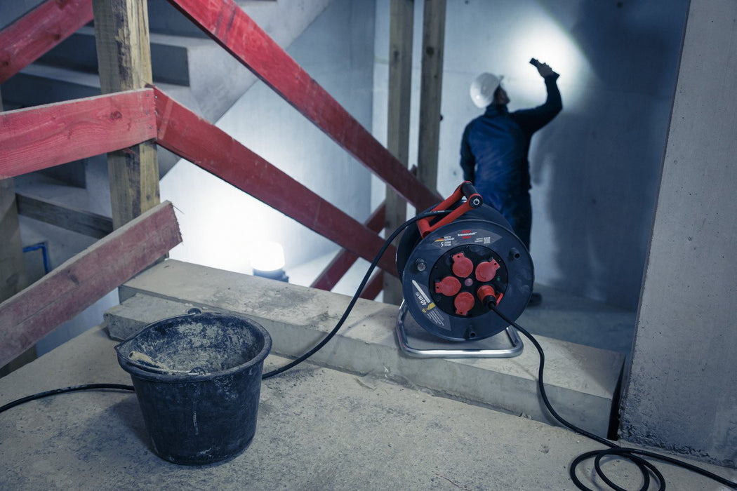 EAN 4007123687725 - Brennenstuhl 9232400100 enrollacables 5 salidas AC 40 m imagen 6