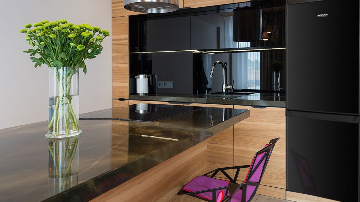 EAN 5903151023681 - MPM MPM-182-KB-39 nevera y congelador Independiente 182 L E Negro imagen 2