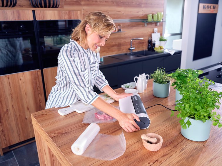 EAN 4006501032355 - Leifheit Vacu Power 300 sellador al vacío 750 mbar Negro, Turquesa, Blanco imagen 4