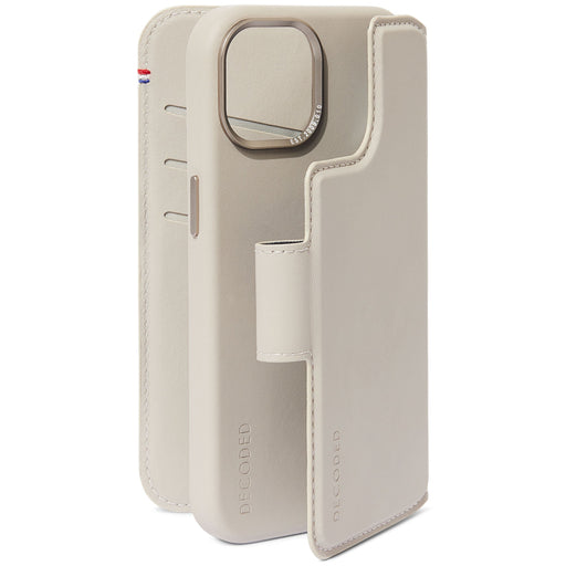 EAN 8720593010584 - Decoded D24IPO15PLDW5CY funda para teléfono móvil 17 cm (6.7") Funda cartera Beige imagen 2