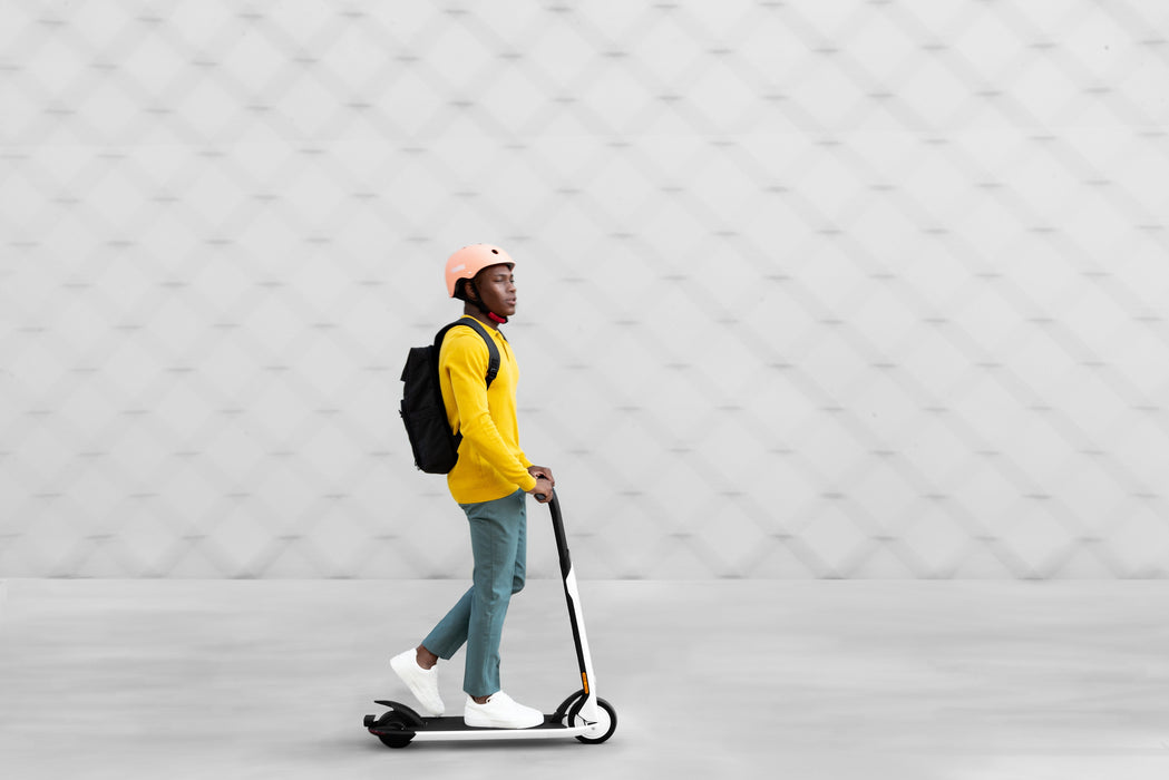 EAN 8719324556972 - Ninebot by Segway Air T15E Negro, Blanco 20 kmh 4,65 Ah imagen 16