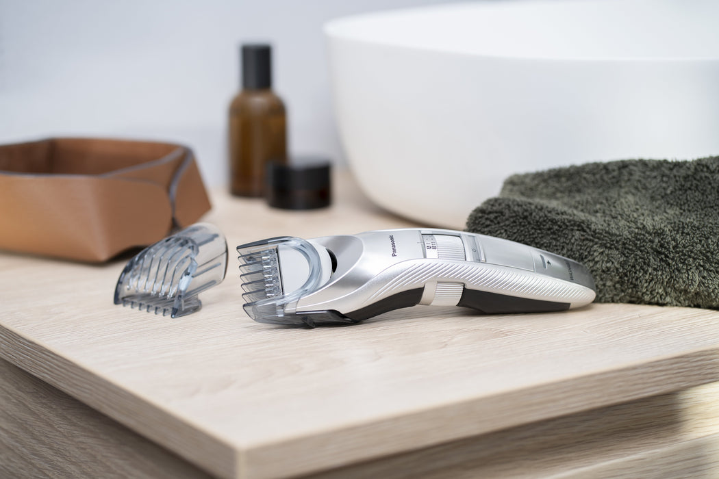 EAN 5025232838363 - Panasonic ER-GC71-S503 cortadora de pelo y maquinilla Plata 38 imagen 5