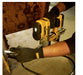EAN 5035048441947 - DeWALT DCGG571M1 pistola engrasadora eléctrica imagen 8