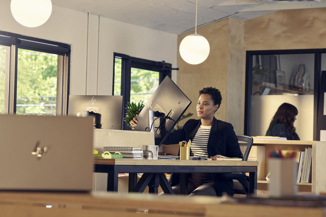 EAN 0196786299742 - HP E24t G5 FHD Touch Monitor pantalla para PC 60,5 cm (23.8") 1920 x 1080 Pixeles Full HD LCD Negro imagen 10