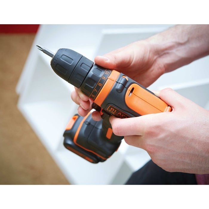EAN 5035048631812 - Black & Decker BDCDD12-QW taladro Sin llave Negro, Naranja imagen 13