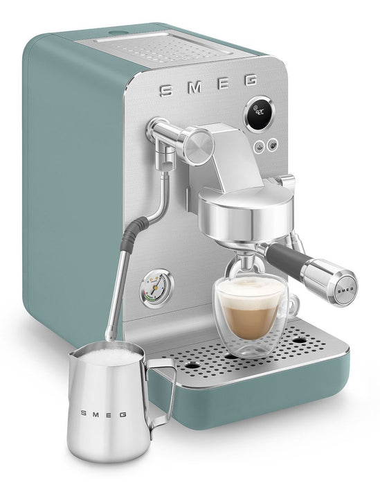 EAN 8017709346973 - Smeg EMC02EGMEU cafetera eléctrica Manual Máquina espresso 1,7 L imagen 12