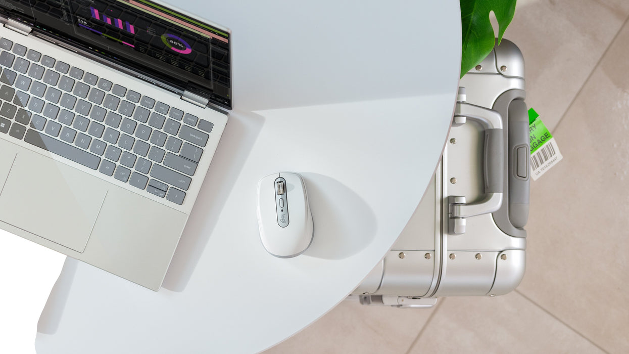 EAN 5099206111745 - Logitech 910-006930 ratón Oficina mano derecha RF Wireless + Bluetooth Laser 8000 DPI imagen 4