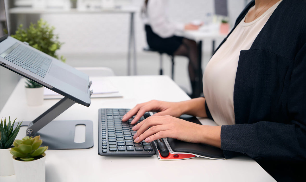 EAN 0743870003947 - Contour Design CDRMRED20215 ratón Oficina Ambidextro USB Tipo C 2800 DPI imagen 4