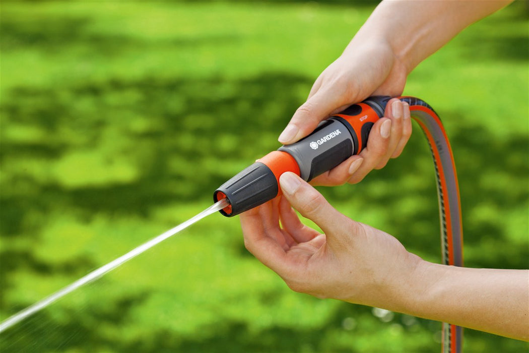 EAN 4078500010733 - Gardena 18300-20 pistola de pulverización de agua o boquilla Boquilla de lavado Gris, Naranja imagen 2