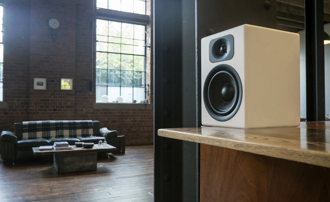 EAN 4039039663661 - Wavemaster TWO NEO conjunto de altavoces 60 W Cine en casa Blanco Bluetooth imagen 4