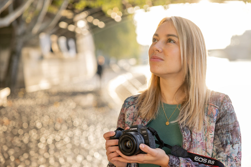 EAN 4549292204841 - Canon EOS R8 MILC 24,2 MP CMOS 6000 x 4000 Pixeles Negro imagen 9