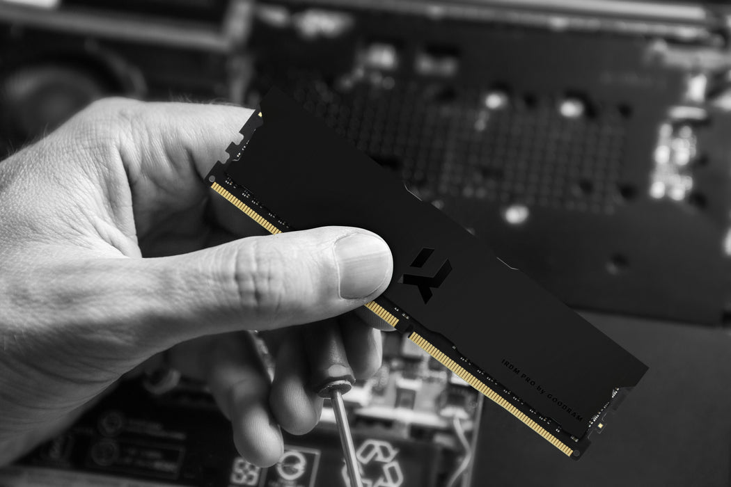 EAN 5908267960981 - Goodram IRDM PRO módulo de memoria 8 GB 1 x 8 GB DDR4 imagen 7