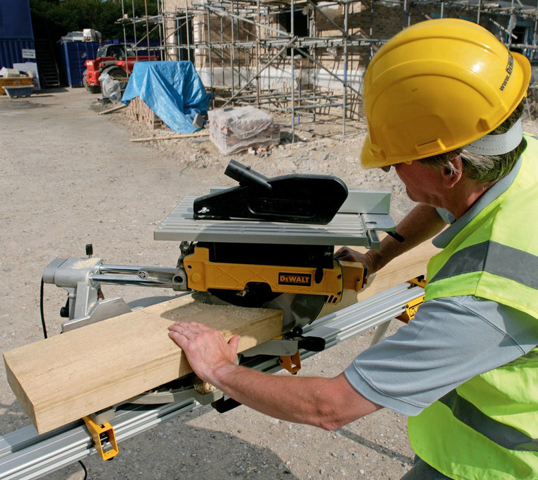 EAN 5035048188385 - DeWALT D27112 sierra ingletadora 3650 RPM 1600 W imagen 2