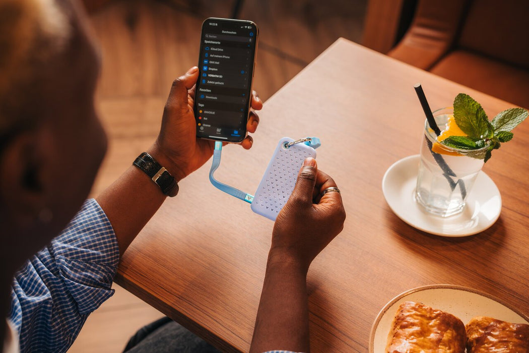 EAN 23942323211 - Verbatim Pocket SSD 2 TB USB Tipo C 3.2 Gen 2 (3.1 Gen 2) Azul, Blanco imagen 4