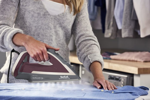 EAN 3121040080177 - Tefal Smart Protect Plus FV6870 Plancha vapor-seco Suela de Durilium Airglide 2800 W Rojo imagen 2