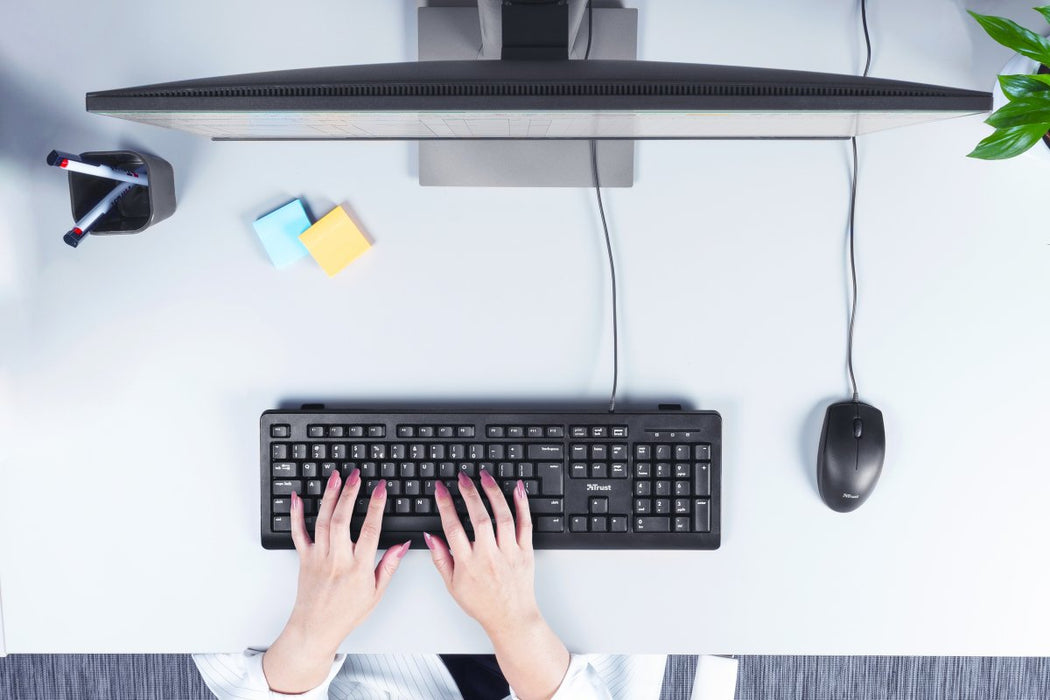 EAN 8713439239829 - Trust TK-150 teclado Universal USB QWERTY Español Negro imagen 3