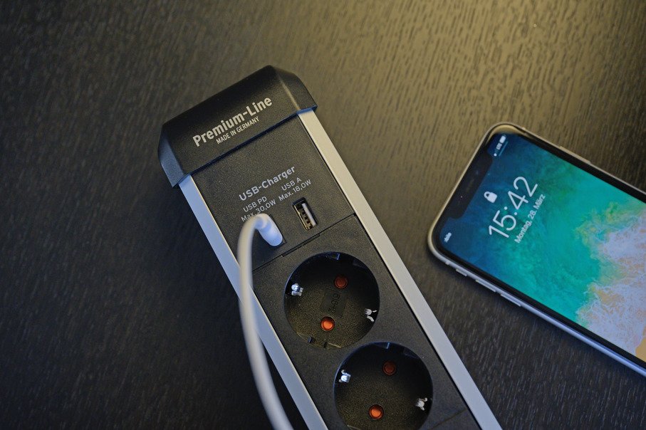 EAN 4007123677399 - Brennenstuhl 1391030610 base múltiple 3 m 6 salidas AC Interior Negro, Plata imagen 5