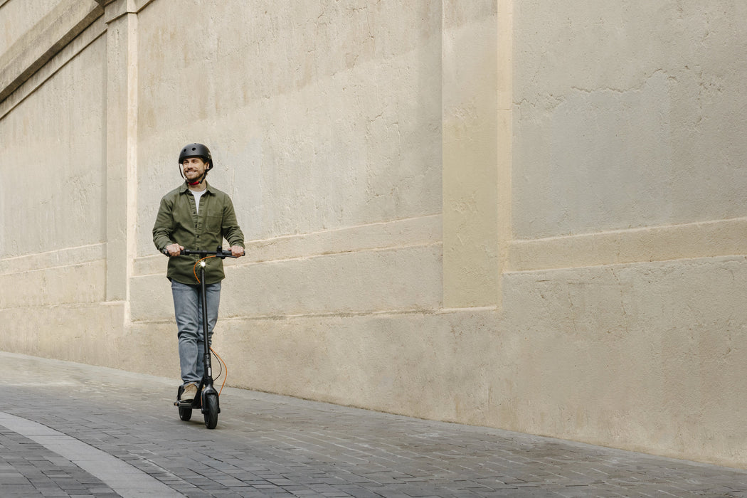 EAN 8720254406466 - Ninebot by Segway KickScooter F2 Plus E Negro 25 kmh imagen 5