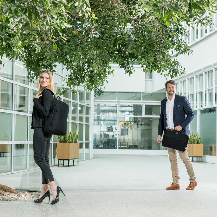 EAN 7640158669785 - BASE XX D31792 maletines para portátil 39,6 cm (15.6") Mochila Negro imagen 6