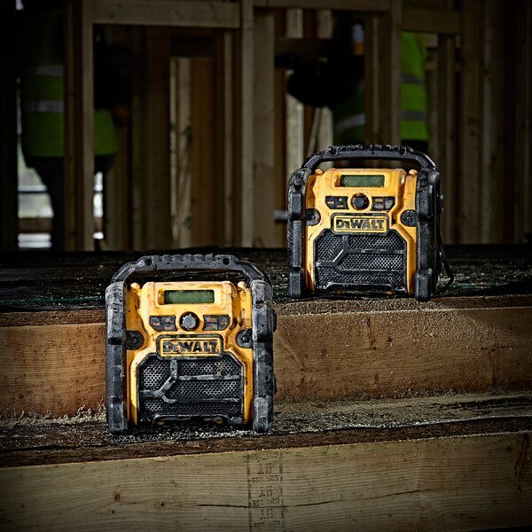 EAN 5035048459256 - DeWALT DCR020-QW radio Portátil Digital Negro, Amarillo imagen 8