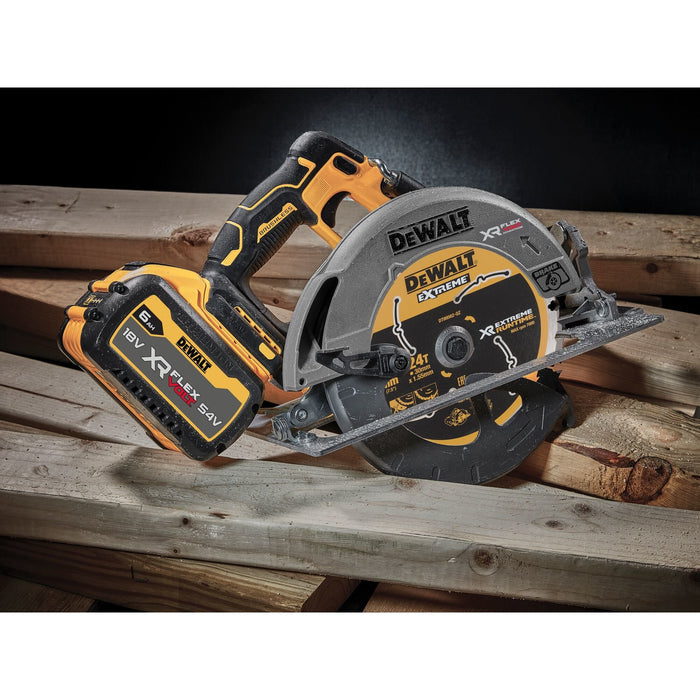 EAN 5035048739532 - DeWALT DCS573NT-XJ sierra circular portátil imagen 4