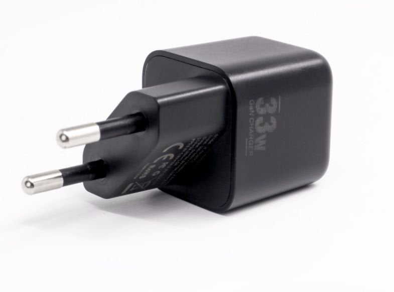 EAN 5715063216576 - CoreParts MBXUSBC-AC0031 adaptador e inversor de corriente Interior 33 W Negro imagen 2