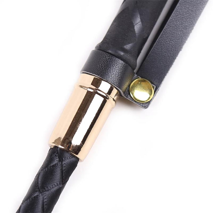 Fusta De Metal Negro Y Dorado