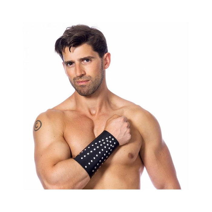 Muñequera Cuero Con Tachuelas Ajustable