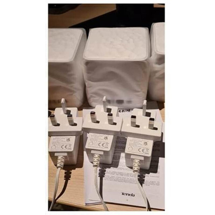 Tenda Sistema Mesh Wifi Mw3-Nova 3 Unidades (** Enchufe Alimentación Reino Unido**) Wifi A/Ac/B/G/N/ 300m2  2 Puertos Ethernet Gestión Por App